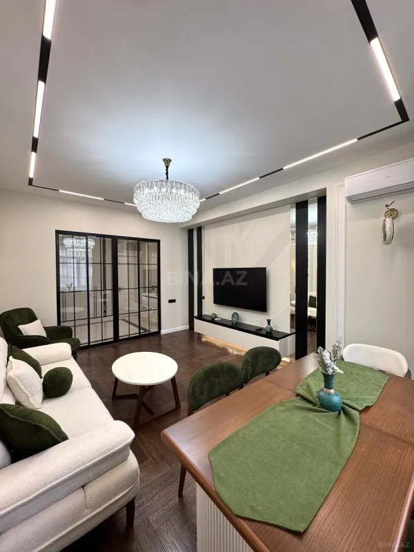Satılır 2 otaqlı mənzil 86 m²