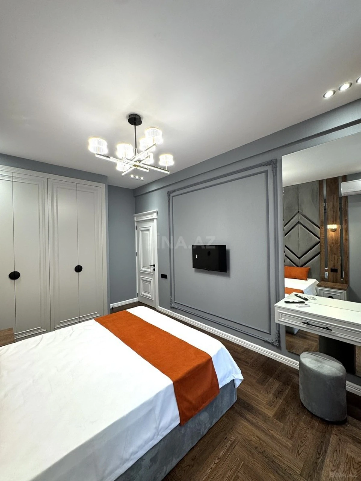 Satılır 2 otaqlı mənzil 86 m²