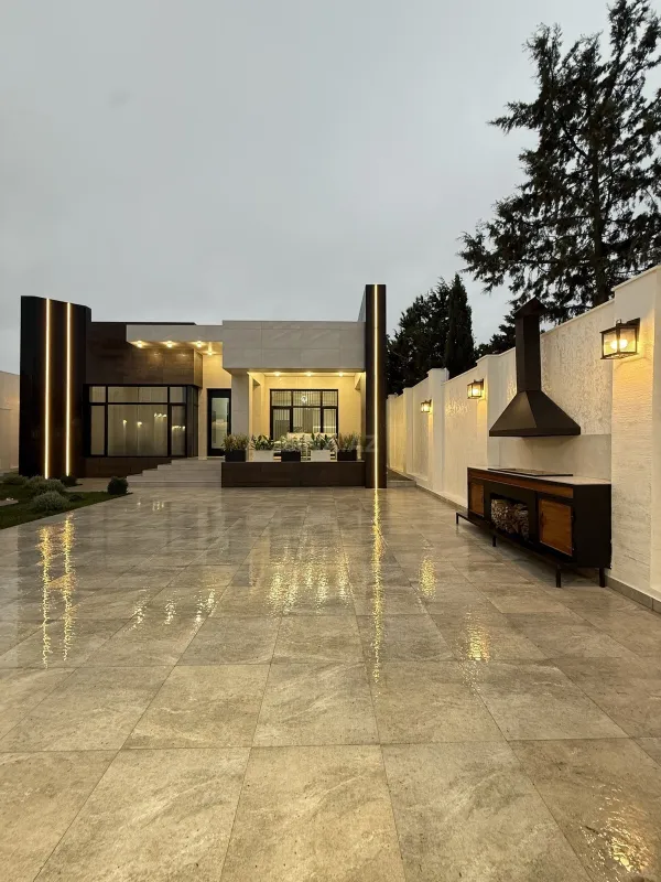 Satılır 5 otaqlı həyət evi 230 m²