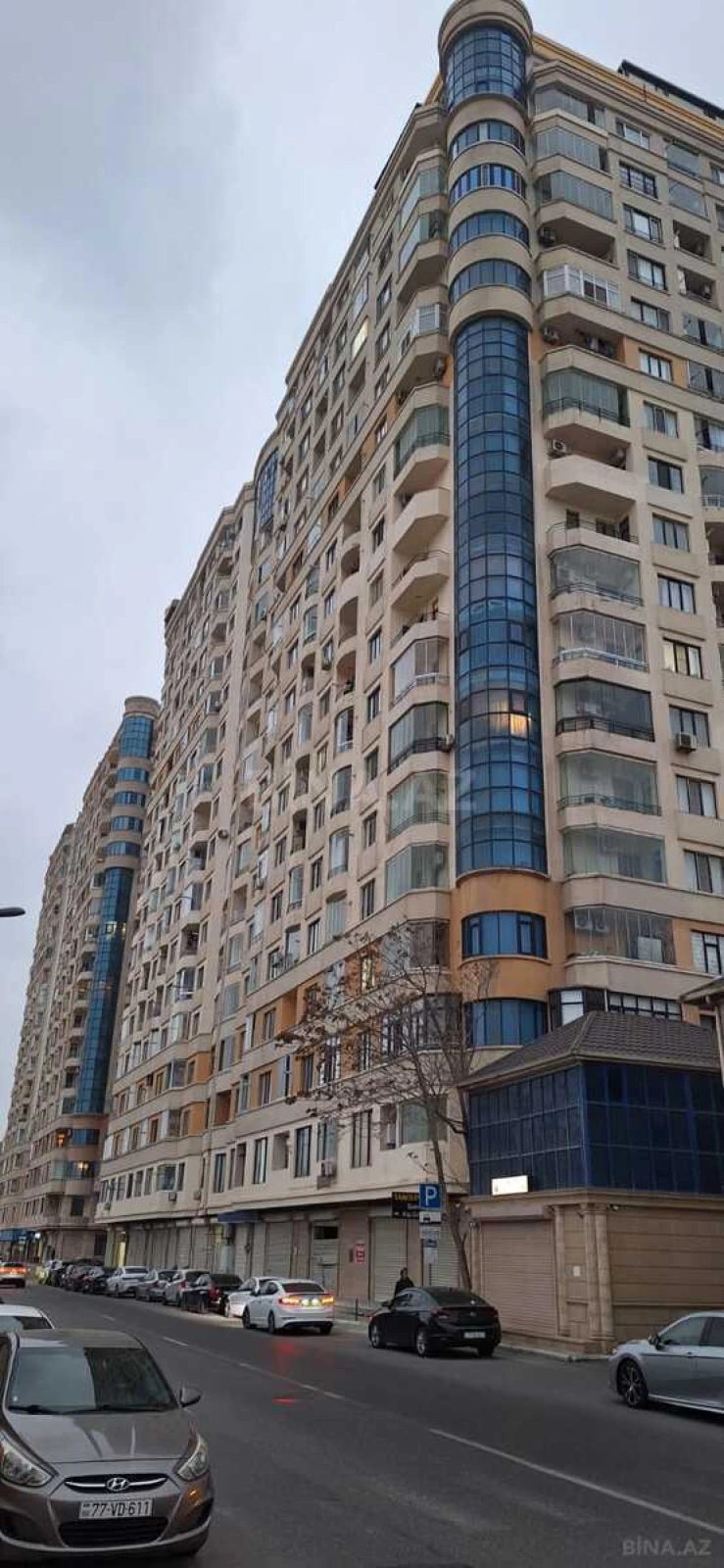 Satılır 3 otaqlı mənzil 99 m²
