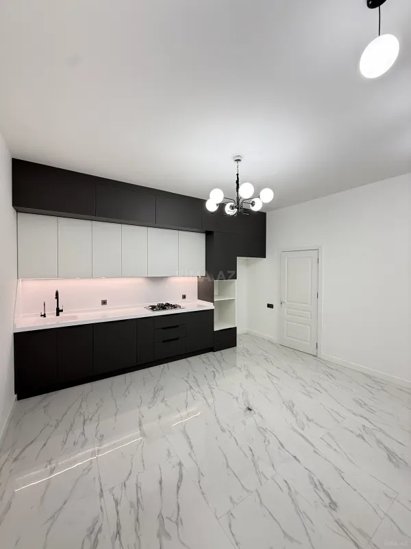 Satılır 4 otaqlı həyət evi 180 m²