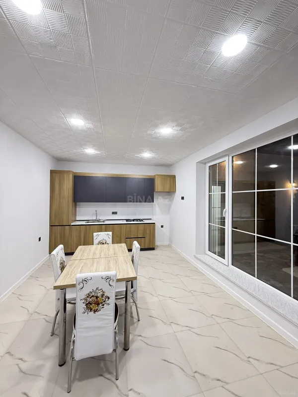 Satılır 4 otaqlı həyət evi 180 m²