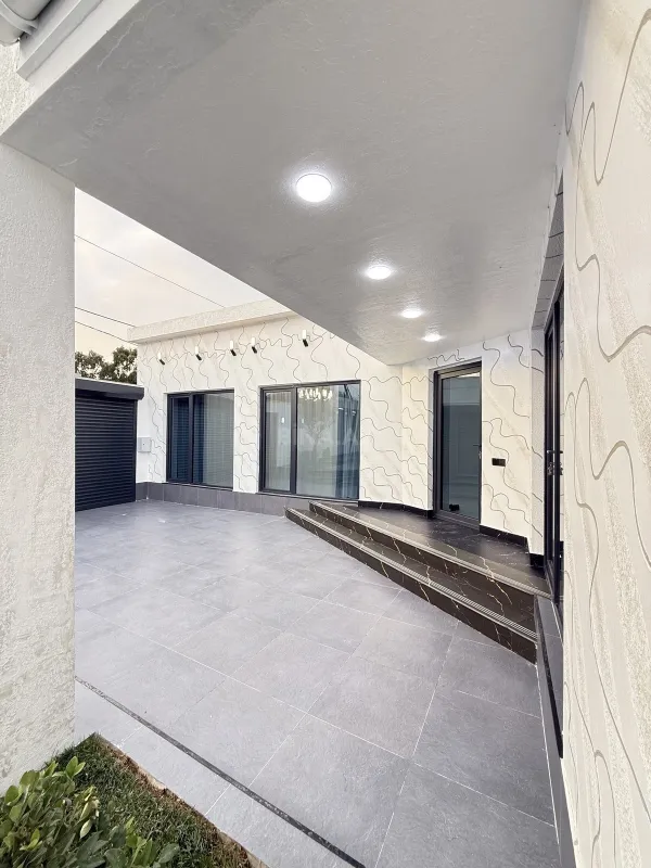 Satılır 4 otaqlı həyət evi 140 m²