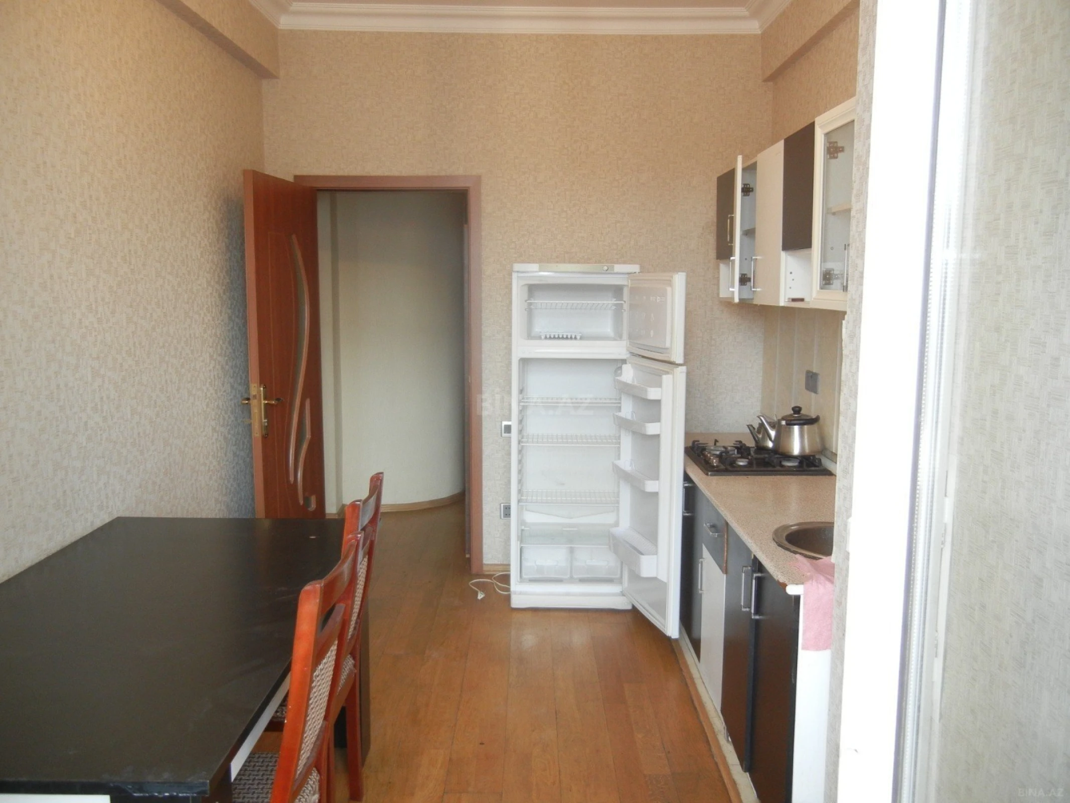 Satılır 2 otaqlı mənzil 87 m²