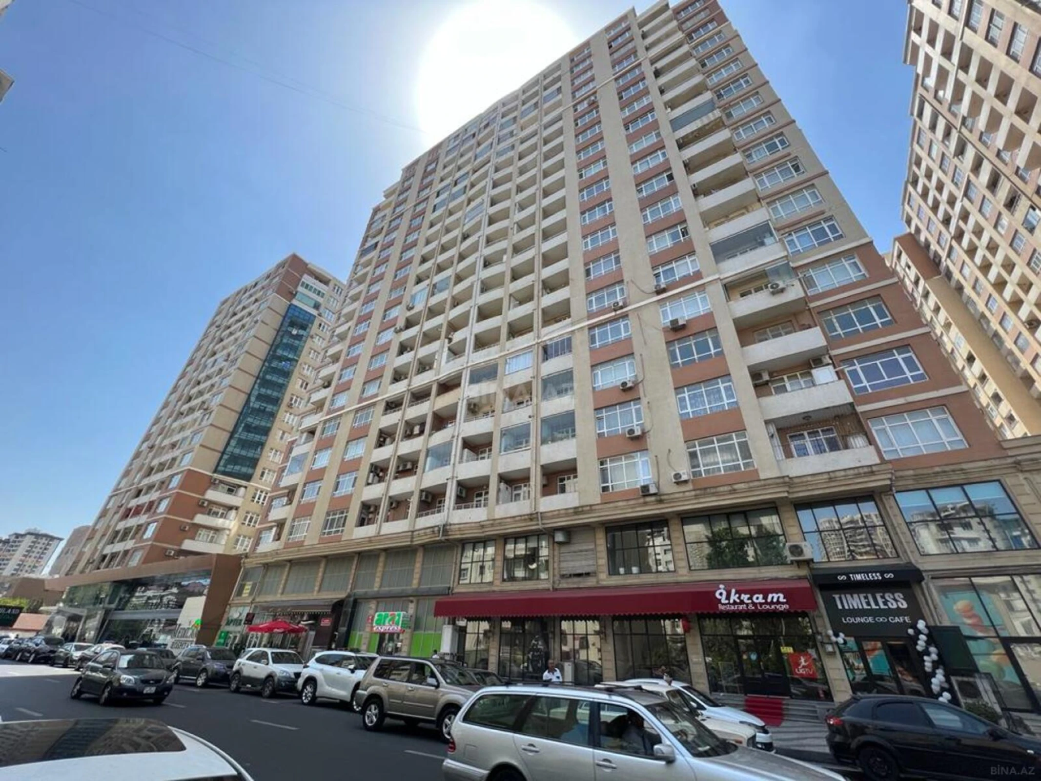 Satılır 2 otaqlı mənzil 87 m²
