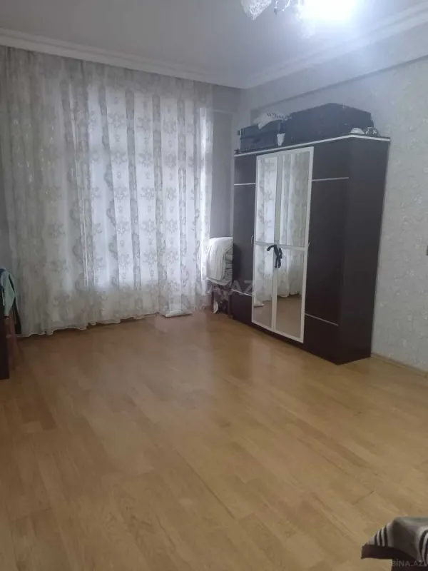 Satılır 2 otaqlı mənzil 87 m²