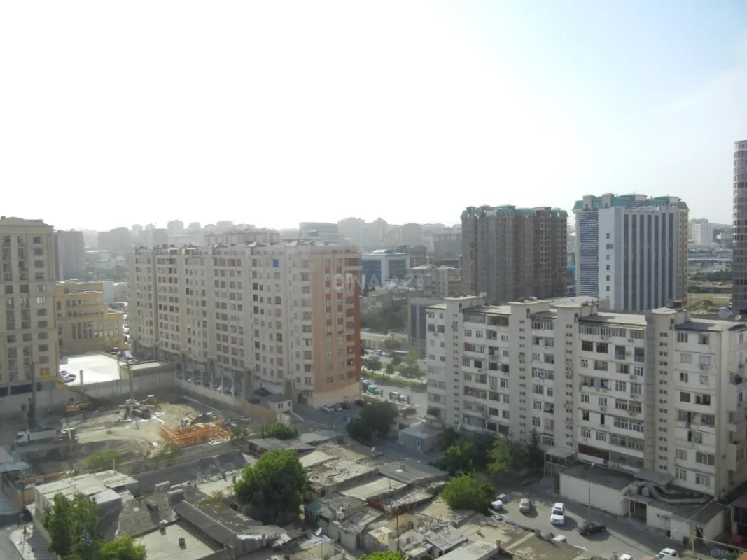 Satılır 2 otaqlı mənzil 87 m²