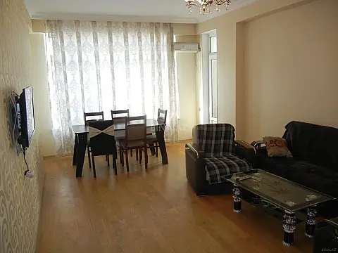 Satılır 2 otaqlı mənzil 87 m²