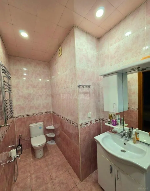 Satılır 3 otaqlı mənzil 153 m²