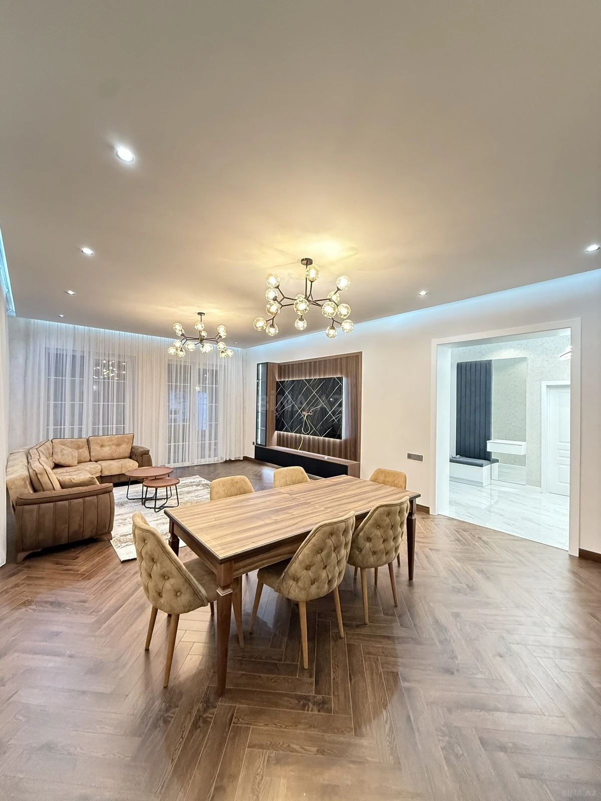 Satılır 4 otaqlı həyət evi 180 m²