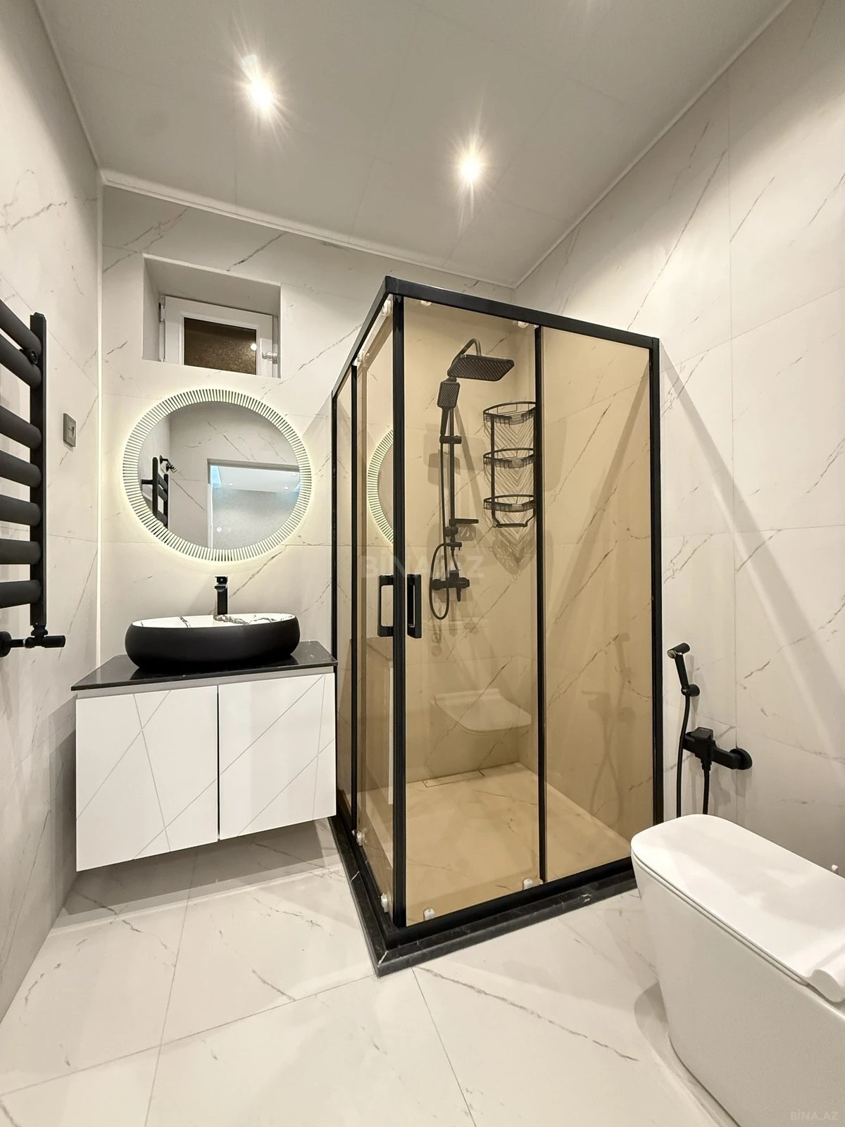 Satılır 4 otaqlı həyət evi 180 m²