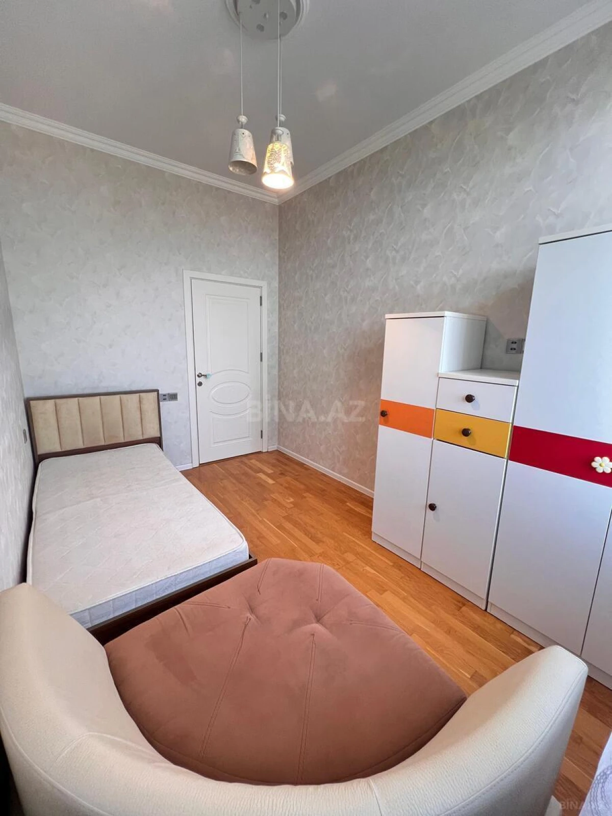 Satılır 3 otaqlı mənzil 70 m²