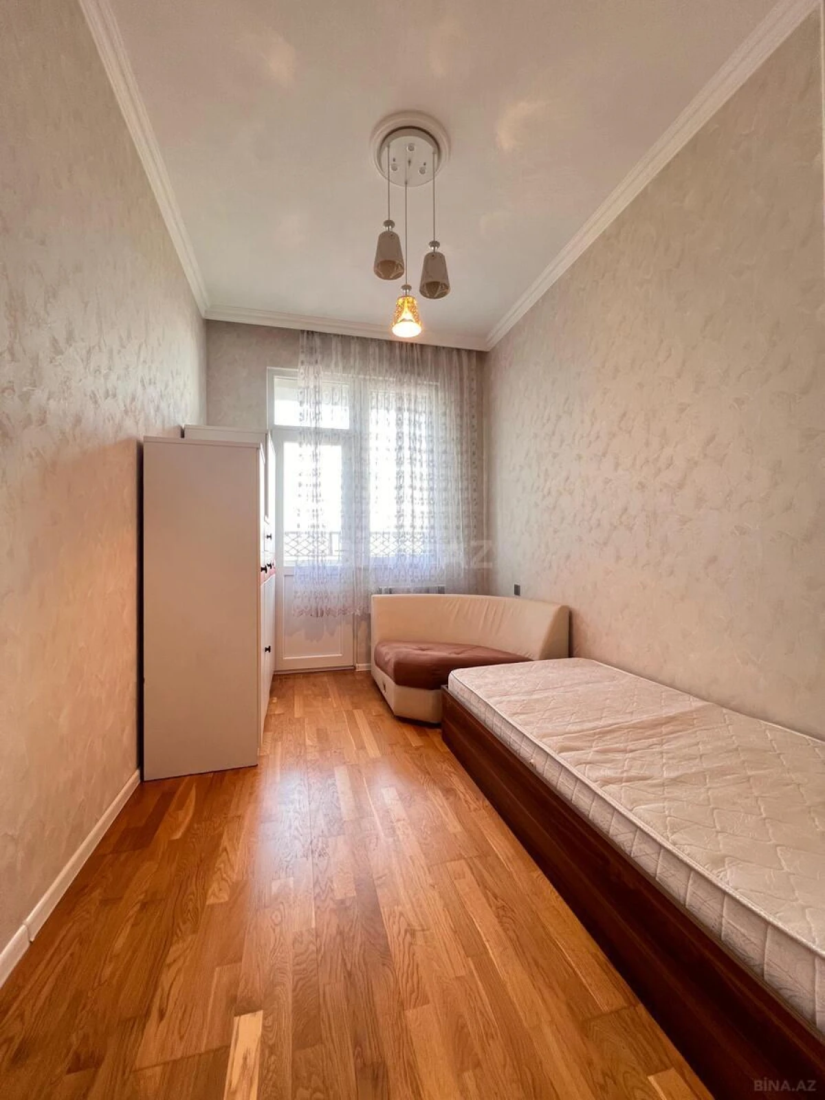 Satılır 3 otaqlı mənzil 70 m²