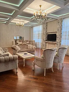 Kirayə verilir 4 otaqlı mənzil 180 m² — Bakı, Nizami 4 otaq 180.00 m²