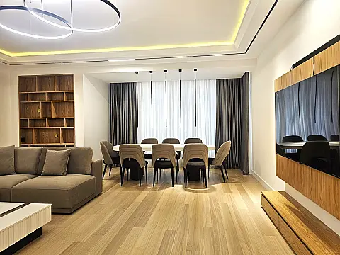 Kirayə verilir 3 otaqlı mənzil 130 m²