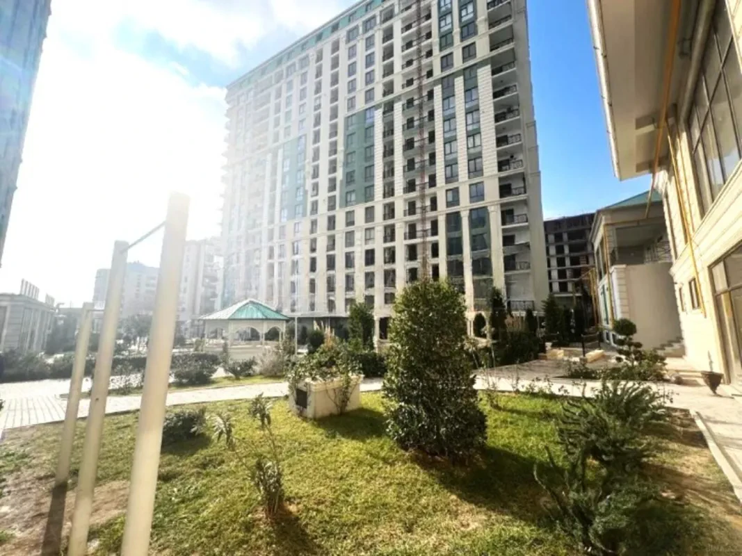Satılır 2 otaqlı mənzil 60 m²