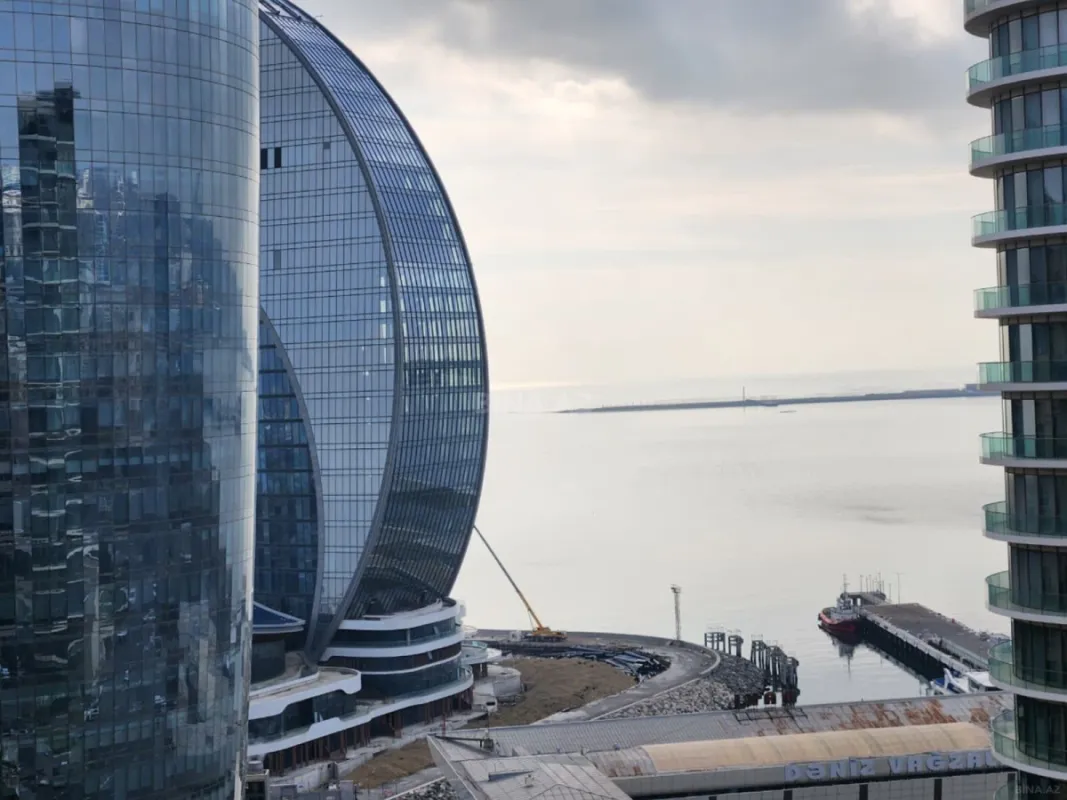 Kirayə verilir 3 otaqlı mənzil 152 m²