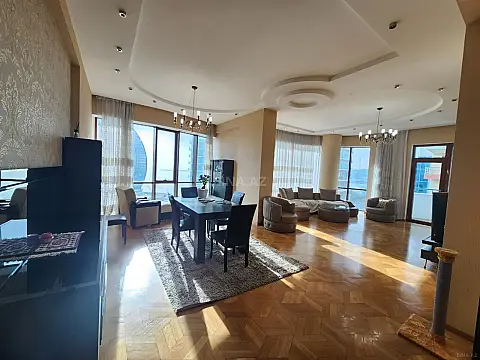 Kirayə verilir 3 otaqlı mənzil 152 m²