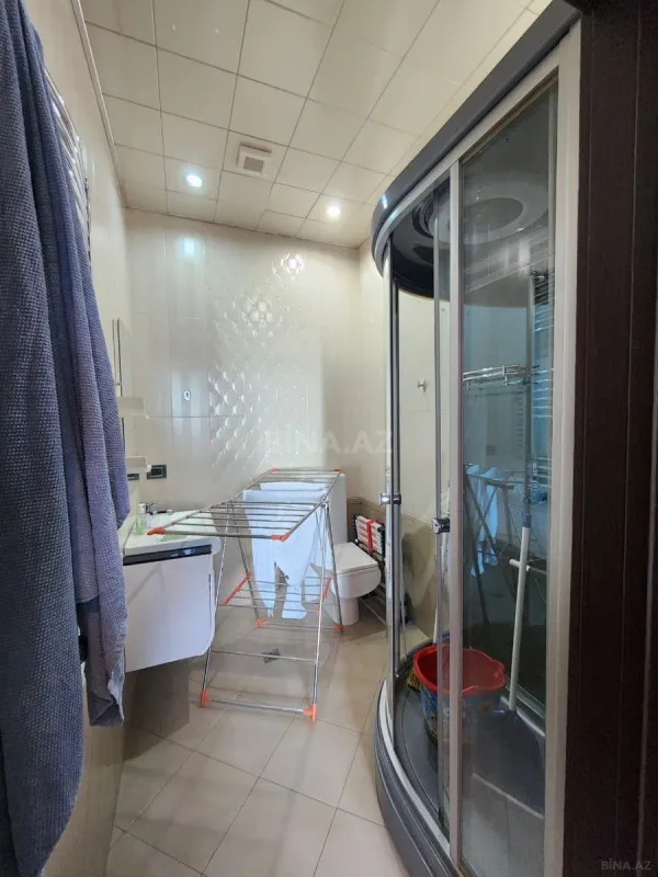 Kirayə verilir 3 otaqlı mənzil 152 m²