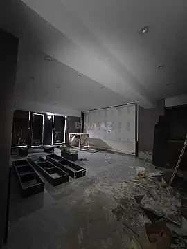 Satılır obyekt 650 m²