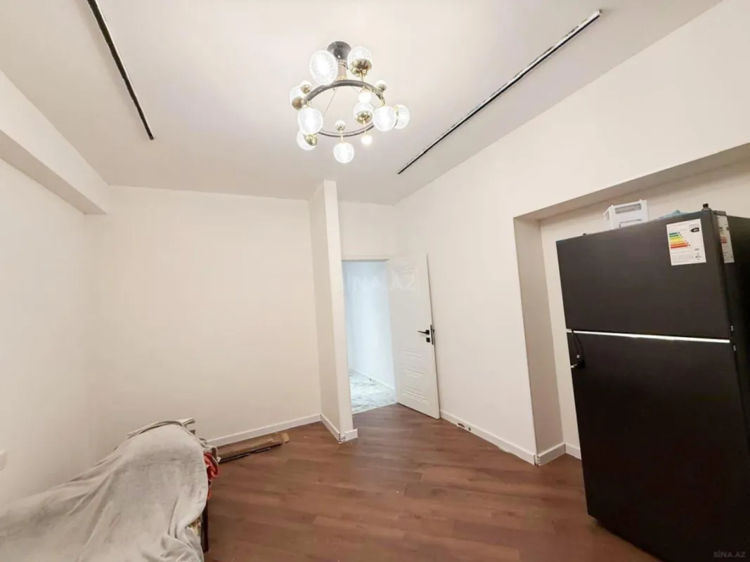 Satılır 3 otaqlı mənzil 128 m²