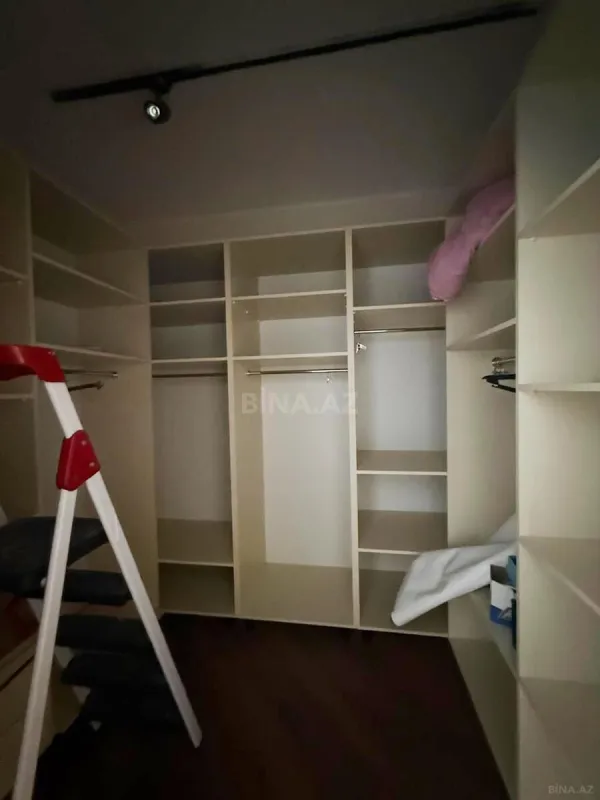 Satılır 3 otaqlı mənzil 128 m²