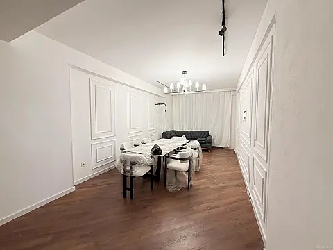 Satılır 3 otaqlı mənzil 128 m²