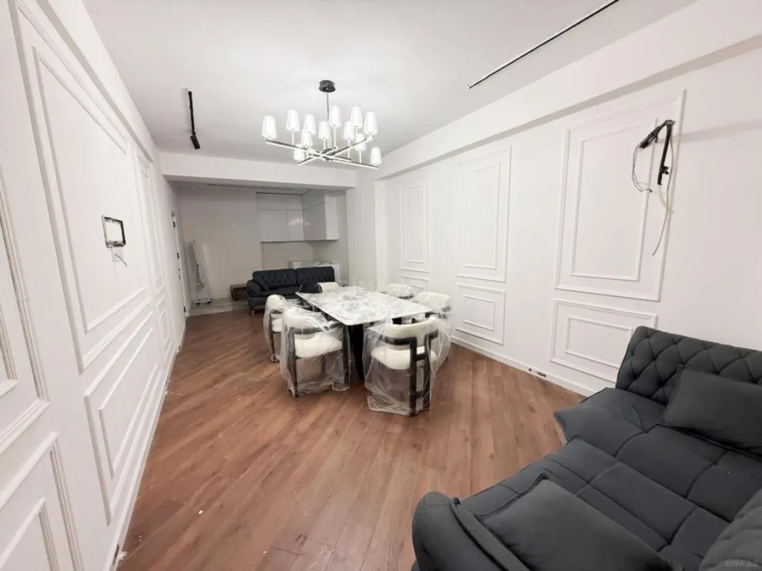 Satılır 3 otaqlı mənzil 128 m²