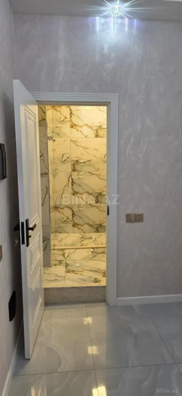 Satılır 2 otaqlı mənzil 79 m²