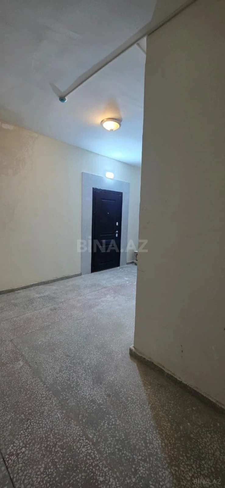 Satılır 2 otaqlı mənzil 79 m²
