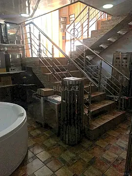 Satılır obyekt 200 m²