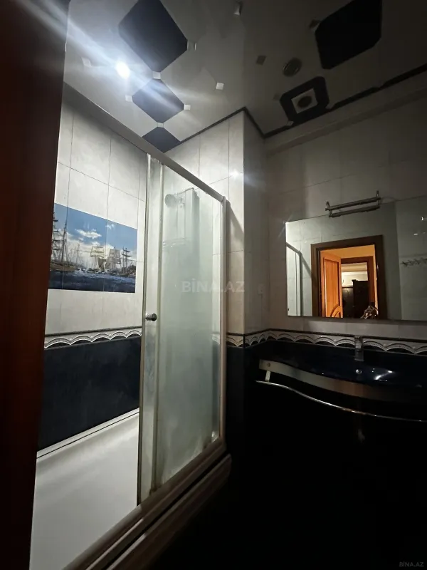 Kirayə verilir 3 otaqlı mənzil 180 m²