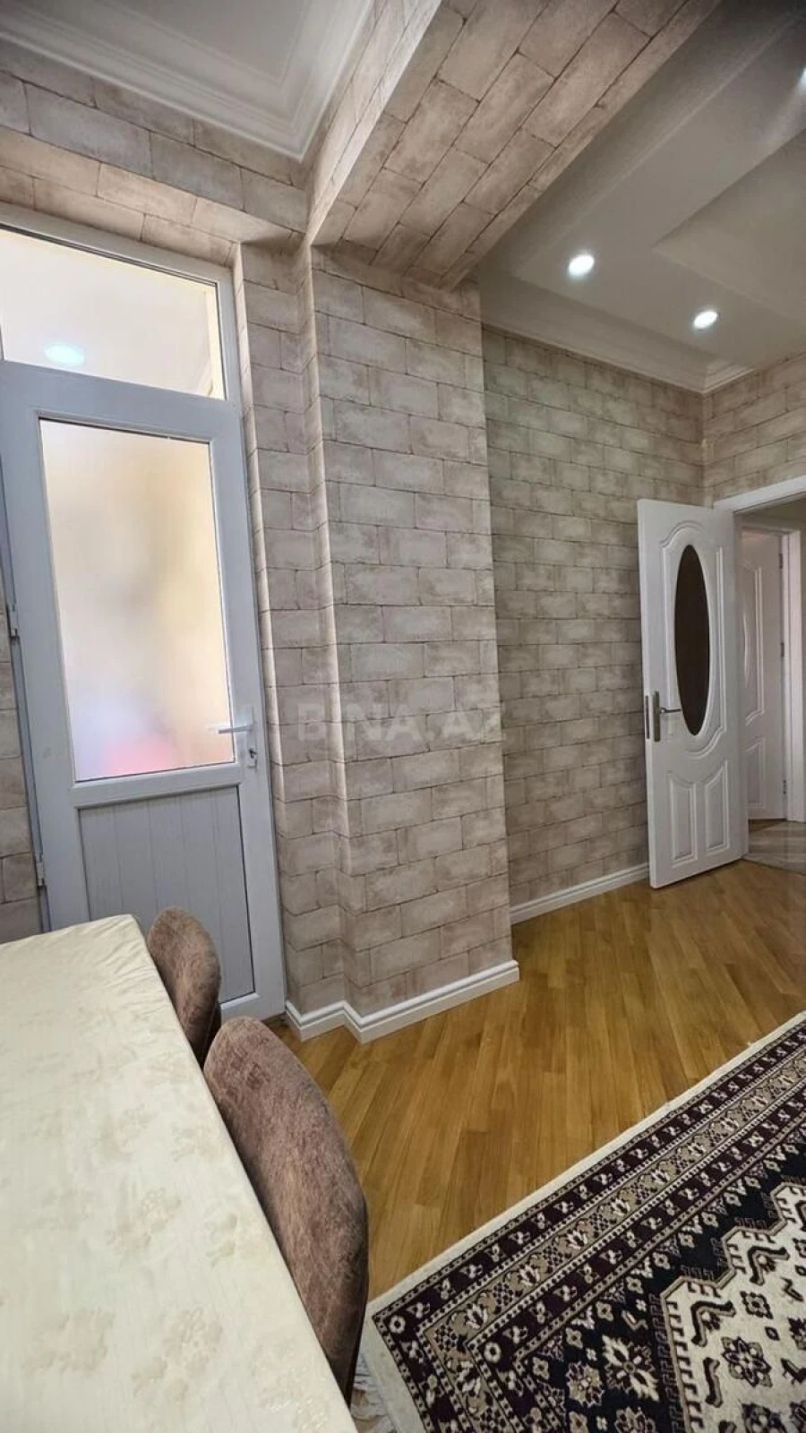 Satılır 3 otaqlı mənzil 110 m²