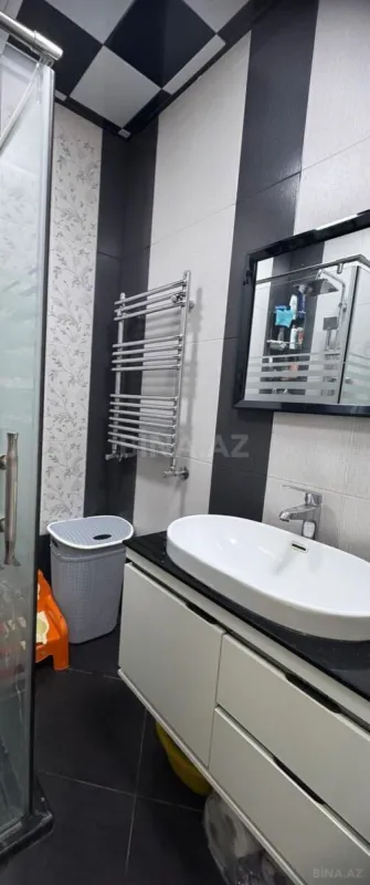 Satılır 3 otaqlı mənzil 110 m²