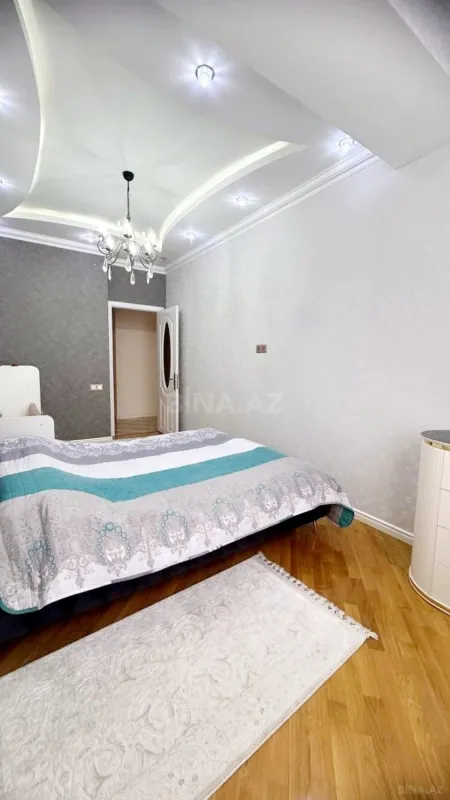 Satılır 3 otaqlı mənzil 110 m²