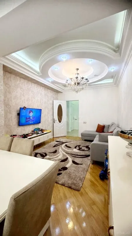 Satılır 3 otaqlı mənzil 110 m²