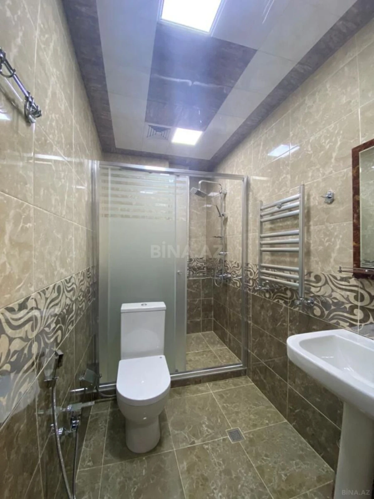 Satılır 2 otaqlı mənzil 52 m²