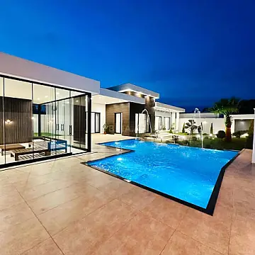 Kirayə verilir 4 otaqlı həyət evi 280 m²