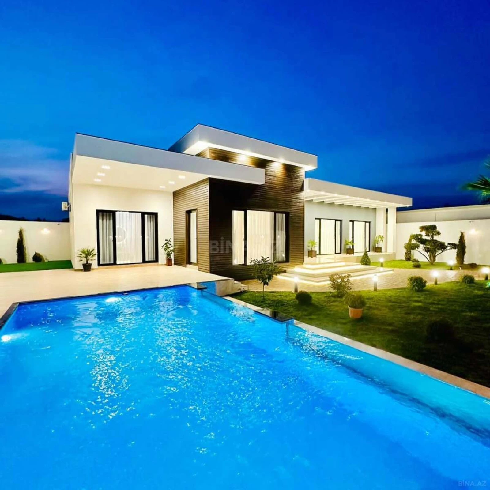 Kirayə verilir 4 otaqlı həyət evi 280 m²