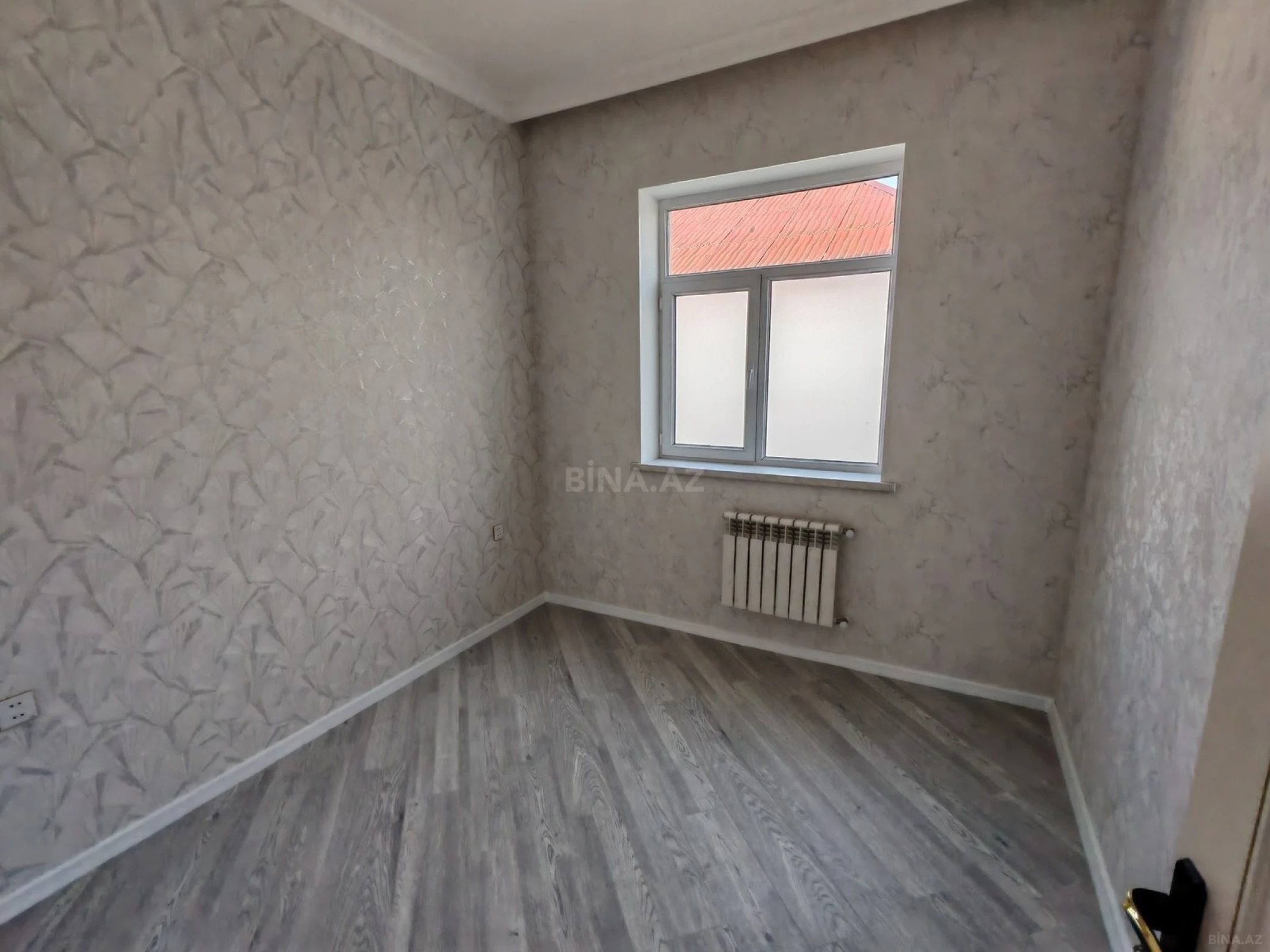 Satılır 4 otaqlı həyət evi 135 m²