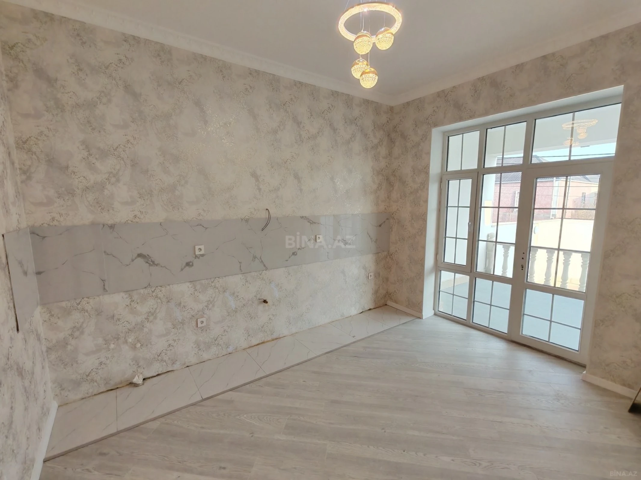 Satılır 4 otaqlı həyət evi 135 m²