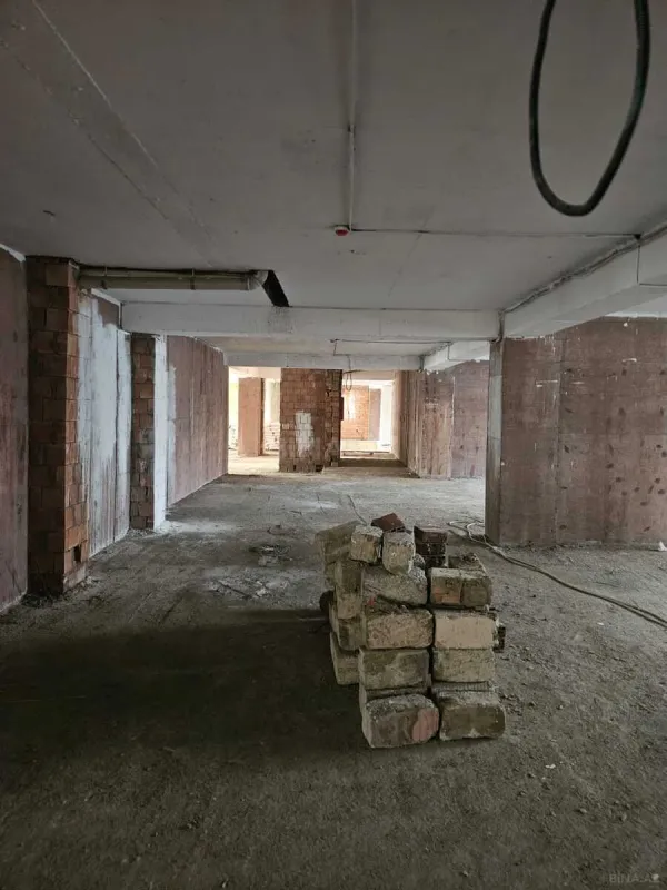 Satılır obyekt 1305.8 m²