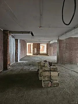 Satılır obyekt 1305.8 m²