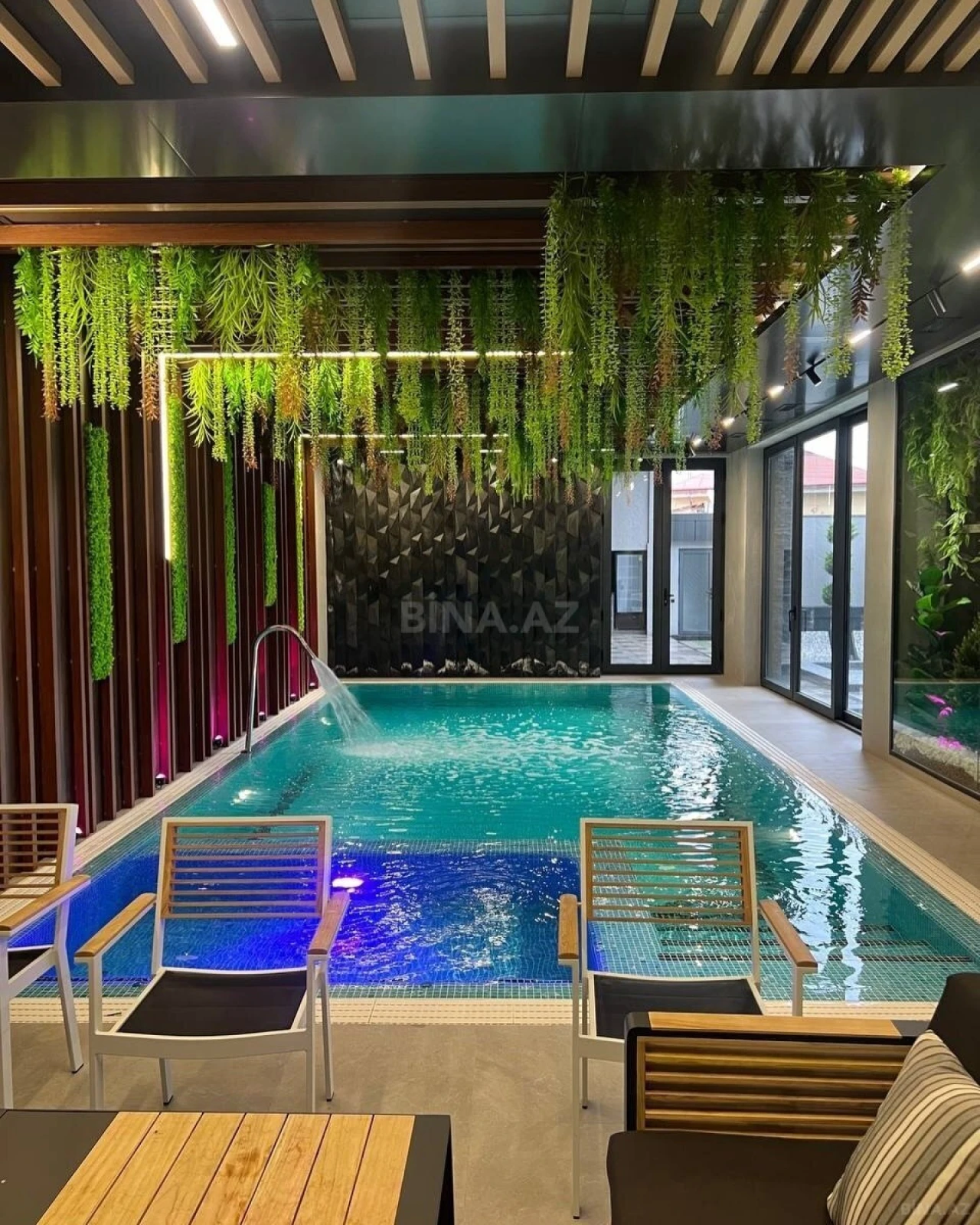 Kirayə verilir 5 otaqlı həyət evi 550 m²