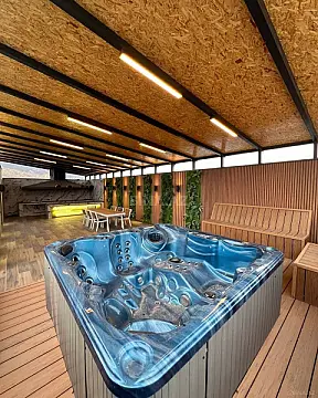 Kirayə verilir 5 otaqlı həyət evi 550 m²