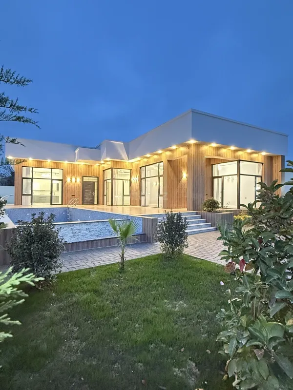 Satılır 5 otaqlı həyət evi 260 m²