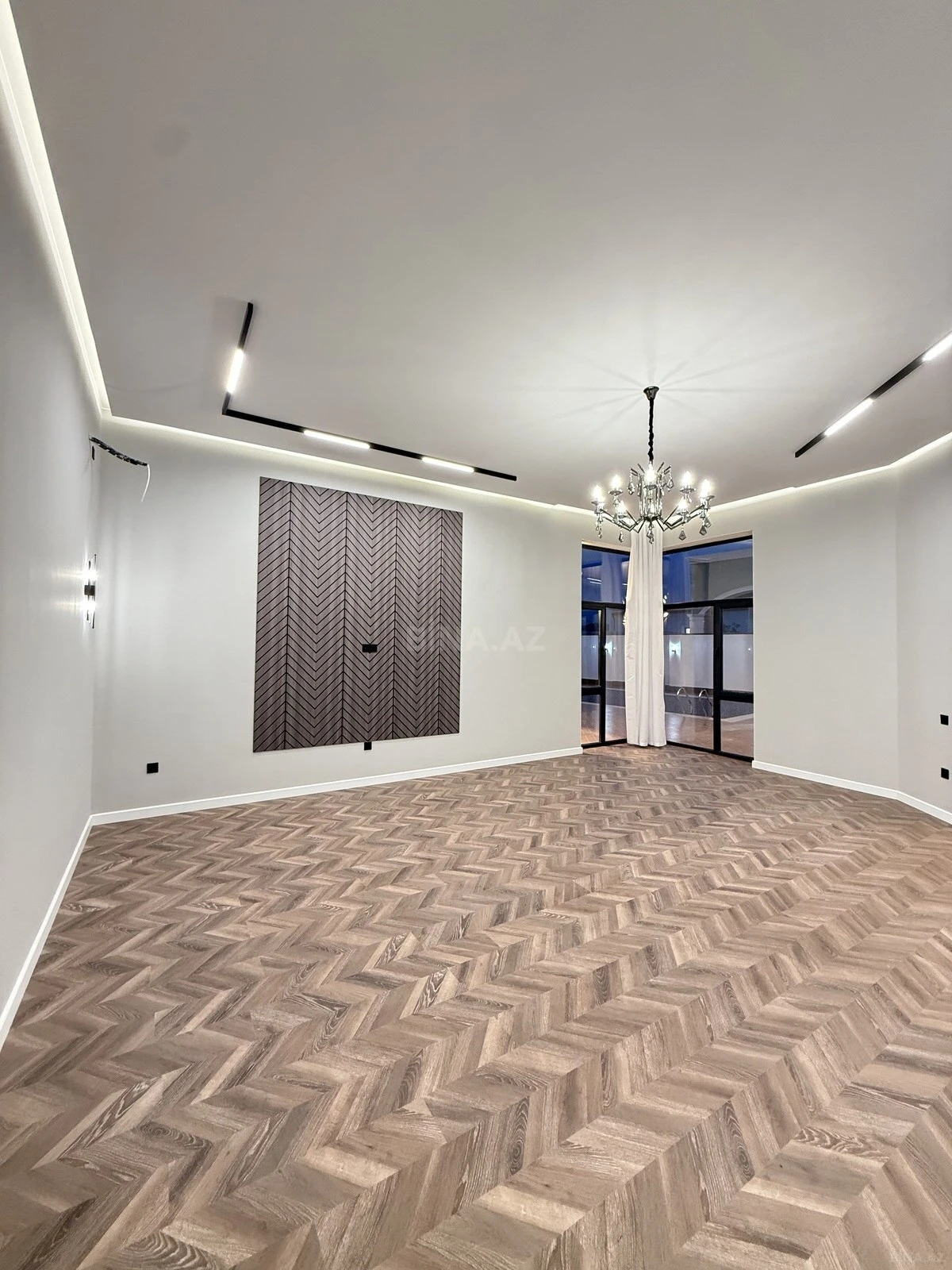 Satılır 5 otaqlı həyət evi 260 m²