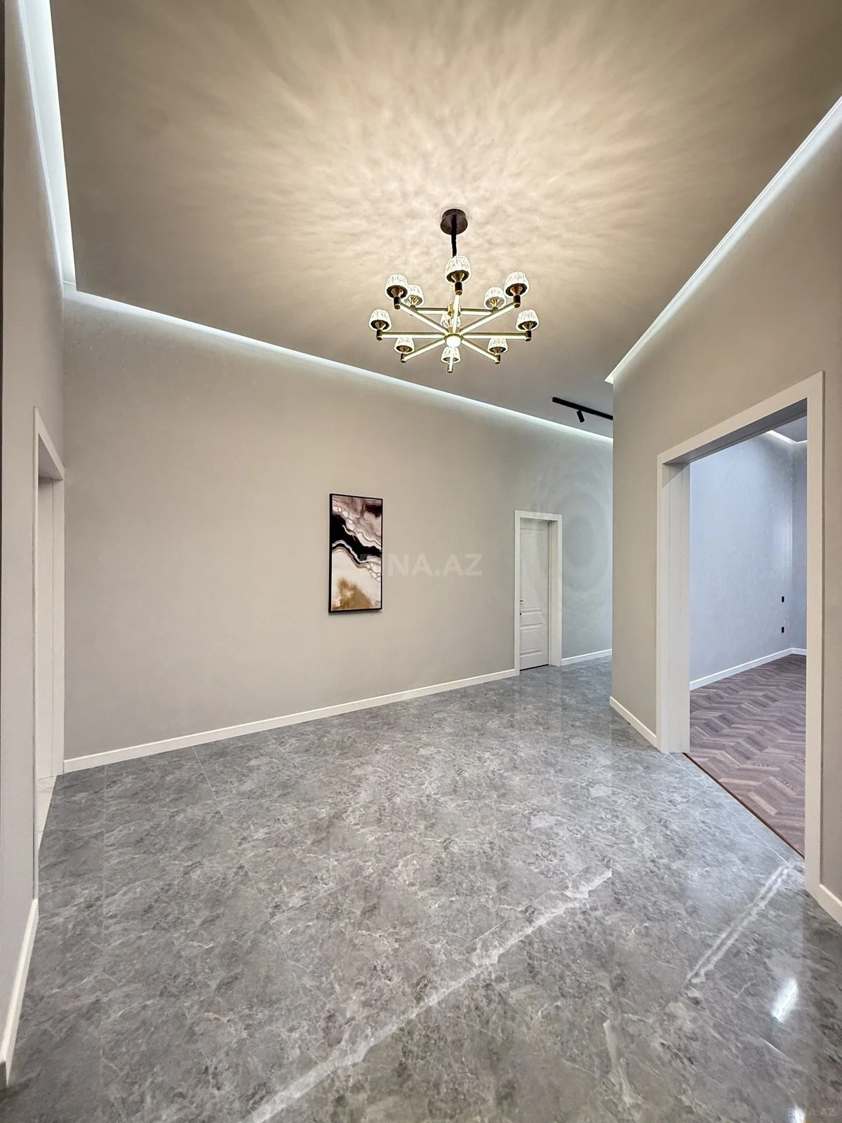 Satılır 5 otaqlı həyət evi 260 m²