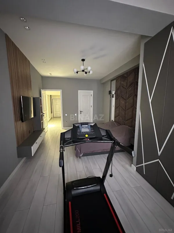 Kirayə verilir 4 otaqlı mənzil 150 m²