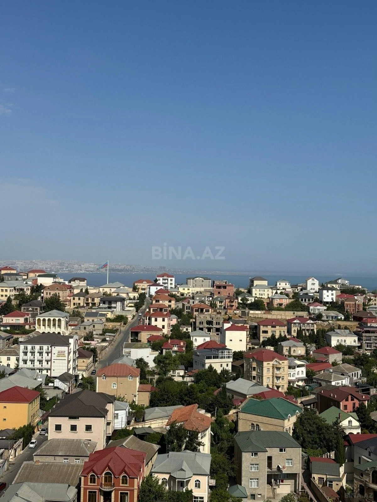 Kirayə verilir 4 otaqlı mənzil 150 m²